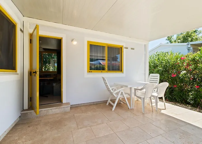 Mobile In Near Centinera * Banjole