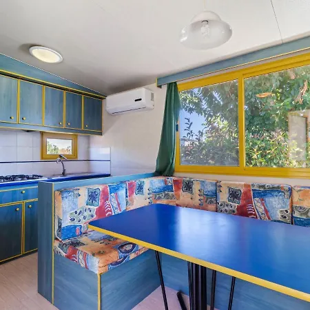 Exquisite Mobile In With Garden Holiday home