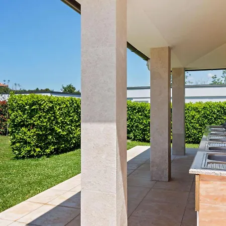 Holiday home Exquisite Mobile In With Garden *
