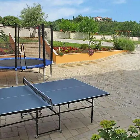 Exquisite Mobile In With Garden Holiday home